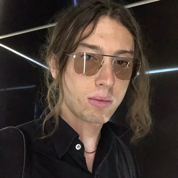 Meet your Posher, Nicholas - Picture 1 of 1